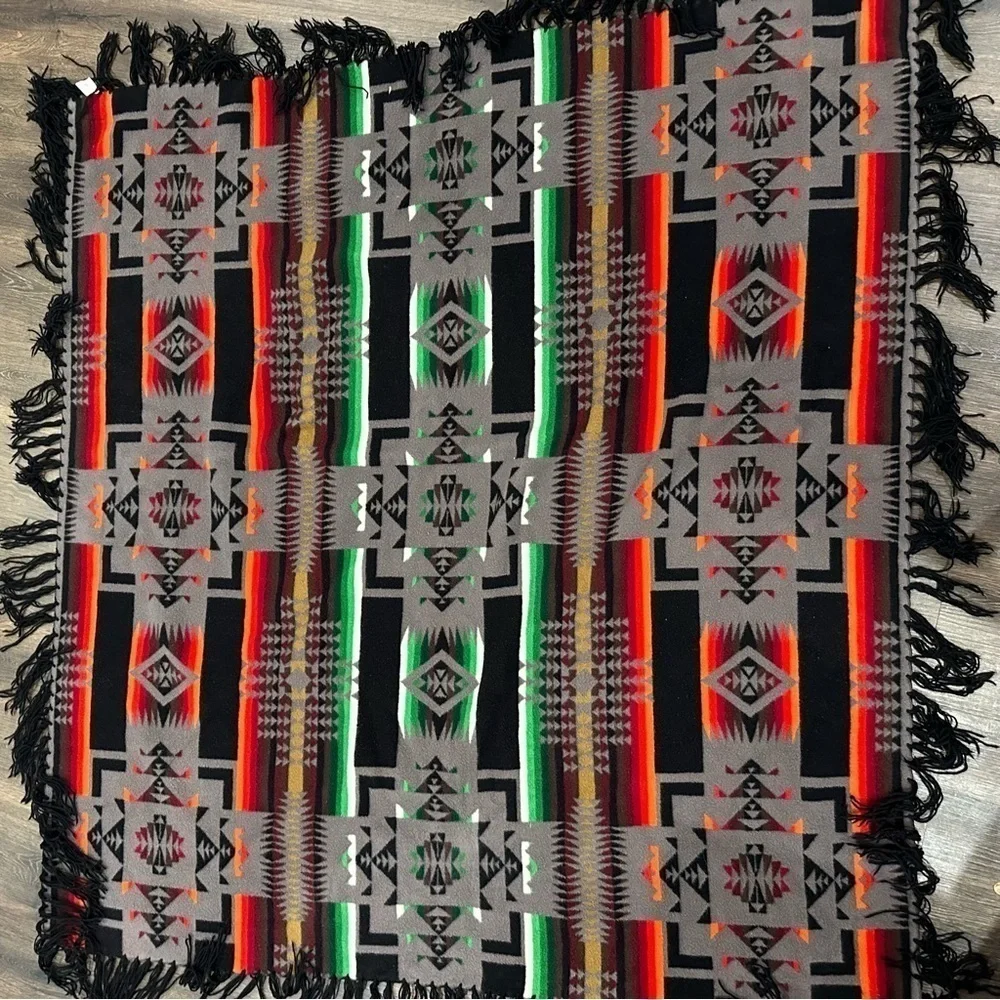 Vintage Pendleton Southwest Wool Fringe Throw Blanket USA